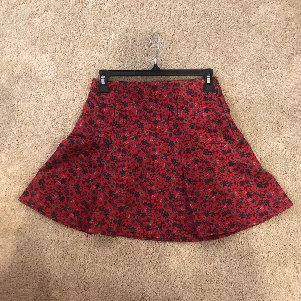 Red flowery Hollister circle skirt (S)